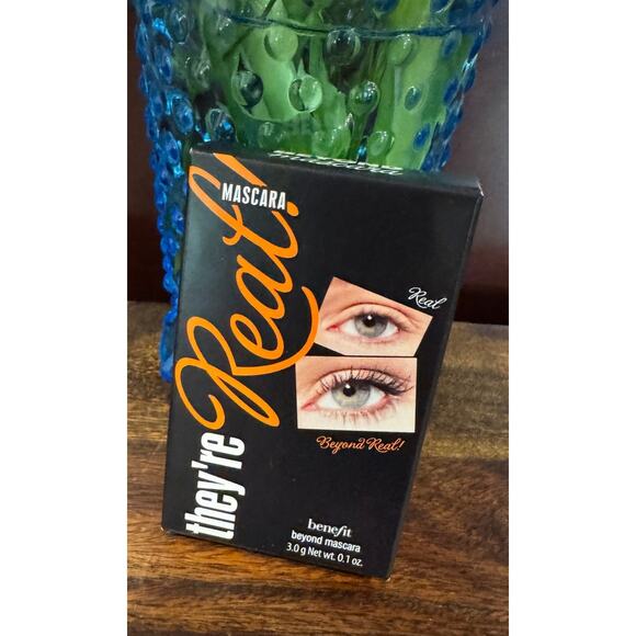 NEW in Box – Benefit They’re Real! Beyond Mascara (Travel Size, 3g) - Picture 1 of 4